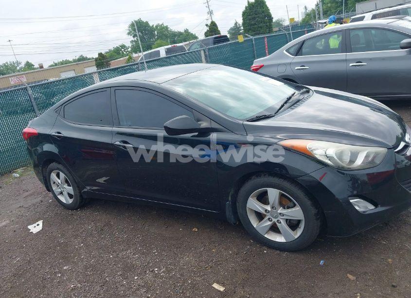 Photo 13 of 2013 Hyundai Elantra GLS (VIN 5NPDH4AE8DH375171)