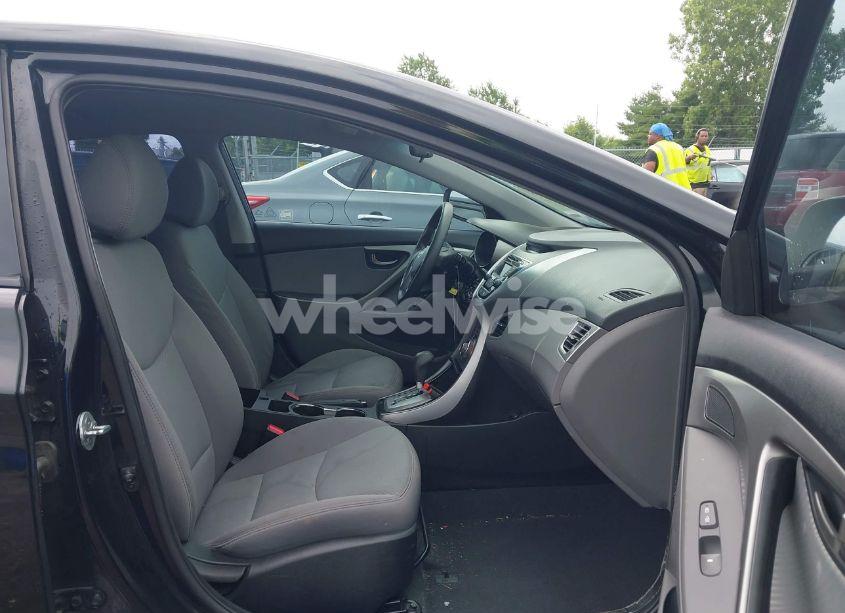 Photo 5 of 2013 Hyundai Elantra GLS (VIN 5NPDH4AE8DH375171)