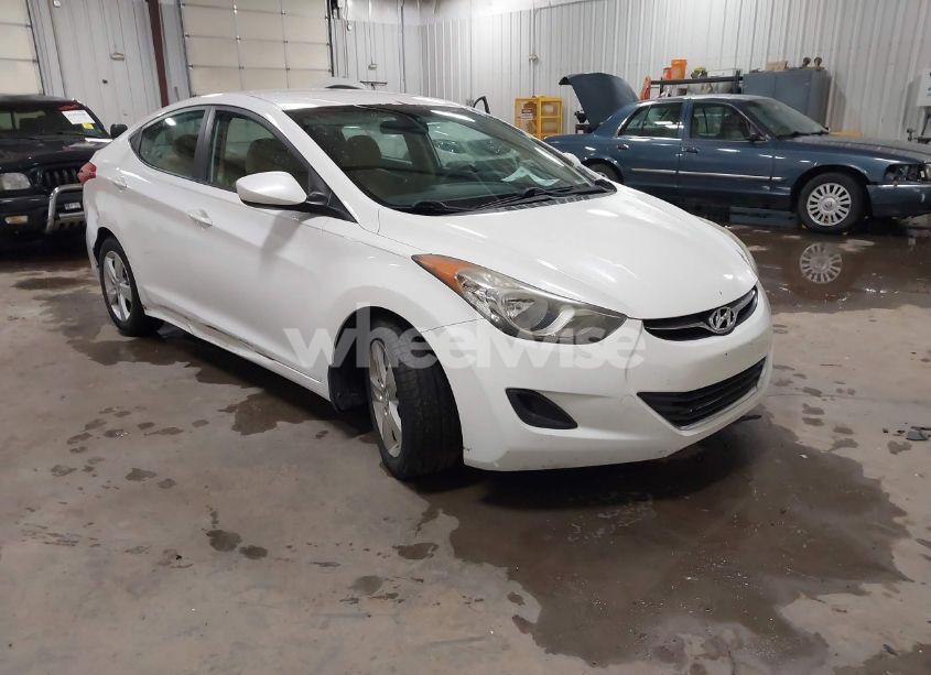 2013 Hyundai Elantra GLS (VIN 5NPDH4AE8DH380502) main photo