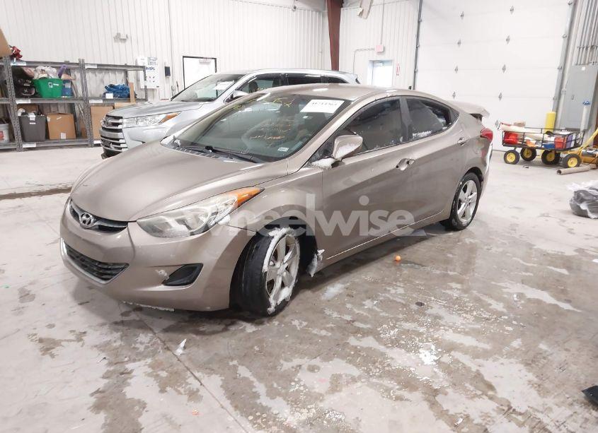 Photo 2 of 2013 Hyundai Elantra GLS (VIN 5NPDH4AE8DH380869)