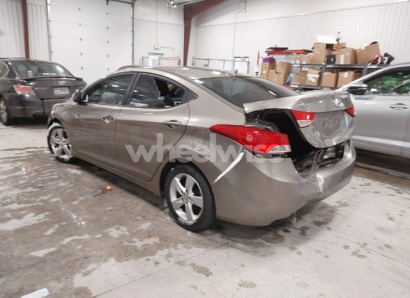 Photo 3 of 2013 Hyundai Elantra GLS (VIN 5NPDH4AE8DH380869)
