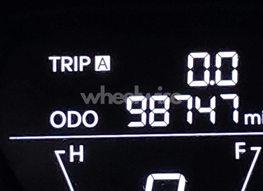 Photo 7 of 2013 Hyundai Elantra GLS (VIN 5NPDH4AE8DH383903)