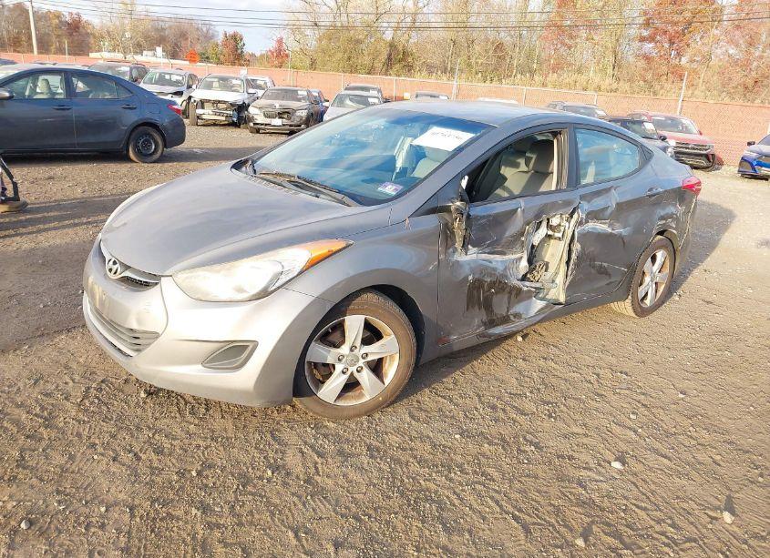 Photo 2 of 2013 Hyundai Elantra GLS (VIN 5NPDH4AE8DH391077)