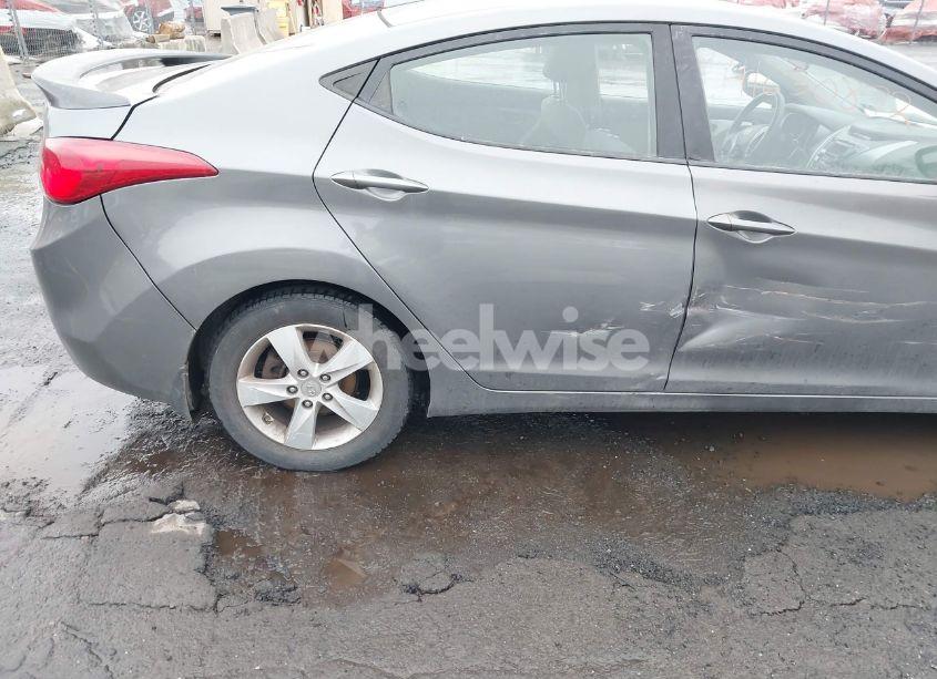 Photo 12 of 2013 Hyundai Elantra GLS (VIN 5NPDH4AE8DH396456)