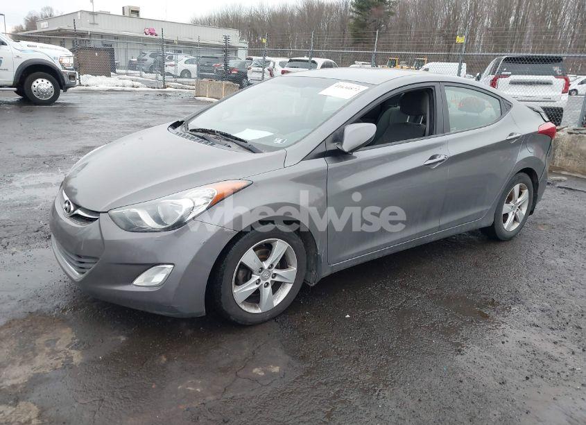 Photo 2 of 2013 Hyundai Elantra GLS (VIN 5NPDH4AE8DH396456)