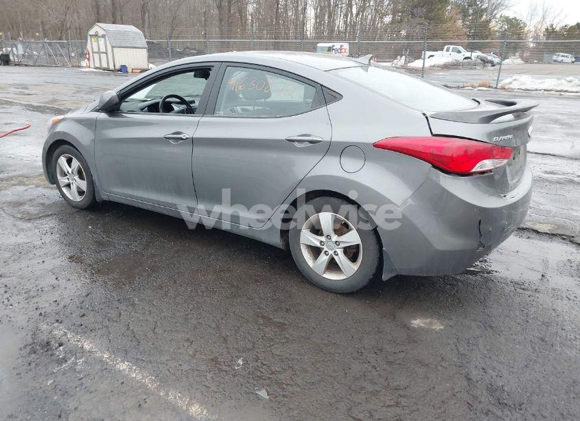 Photo 3 of 2013 Hyundai Elantra GLS (VIN 5NPDH4AE8DH396456)