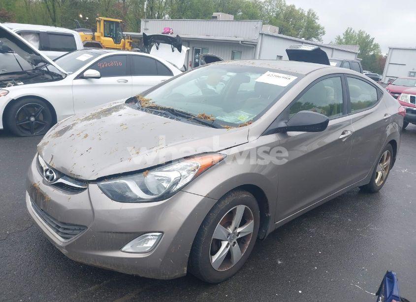 Photo 2 of 2013 Hyundai Elantra GLS (VIN 5NPDH4AE8DH417435)