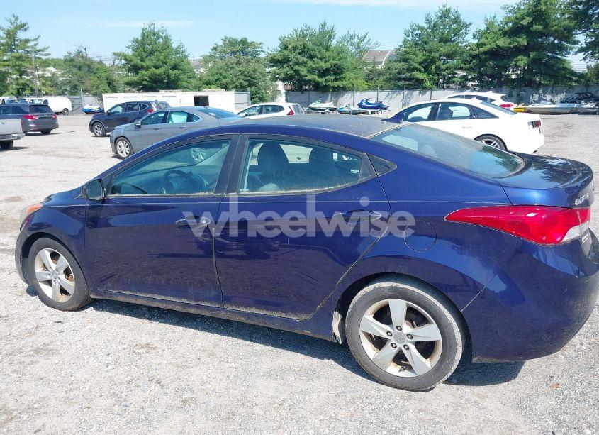 Photo 9 of 2013 Hyundai Elantra GLS (VIN 5NPDH4AE8DH436406)