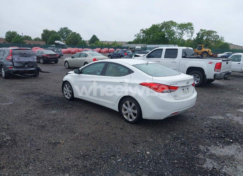 Photo 3 of 2013 Hyundai Elantra GLS/LIMITED (VIN 5NPDH4AE8DH447180)