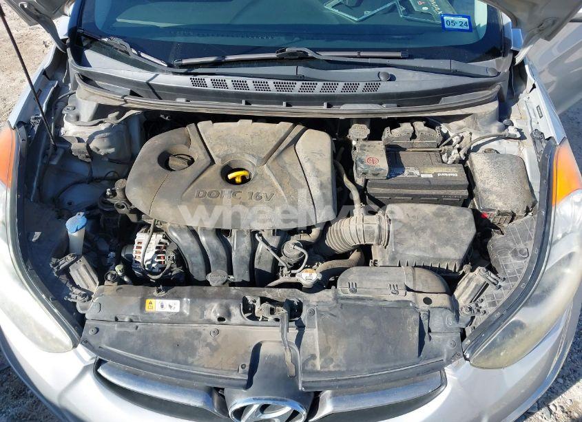 Photo 10 of 2013 Hyundai Elantra LIMITED (VIN 5NPDH4AE8DH451942)