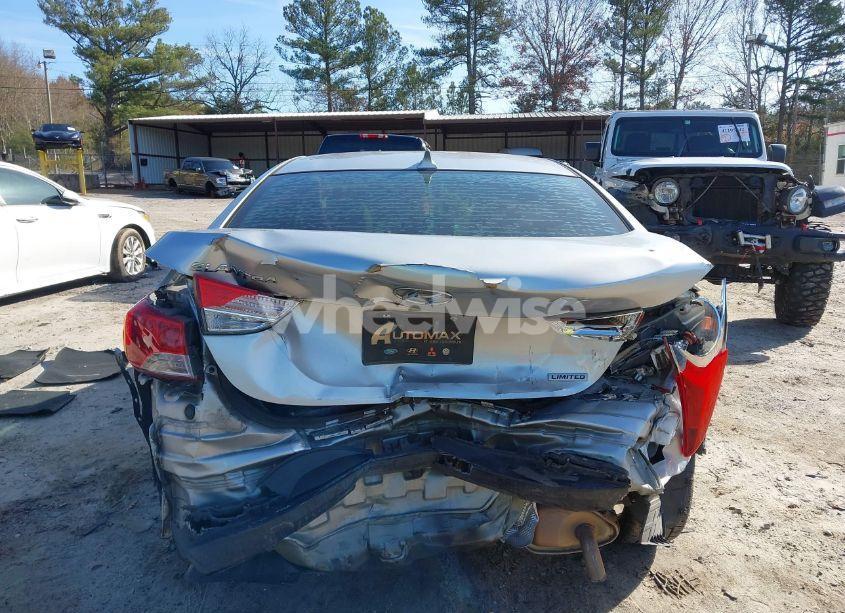Photo 16 of 2013 Hyundai Elantra LIMITED (VIN 5NPDH4AE8DH451942)