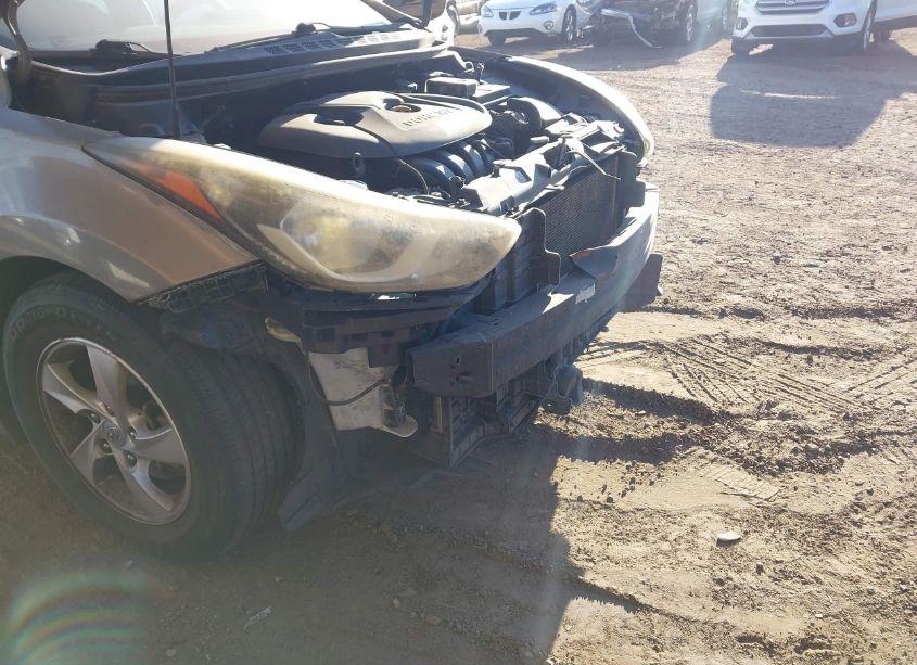 Photo 13 of 2014 Hyundai Elantra SE (VIN 5NPDH4AE8EH457290)