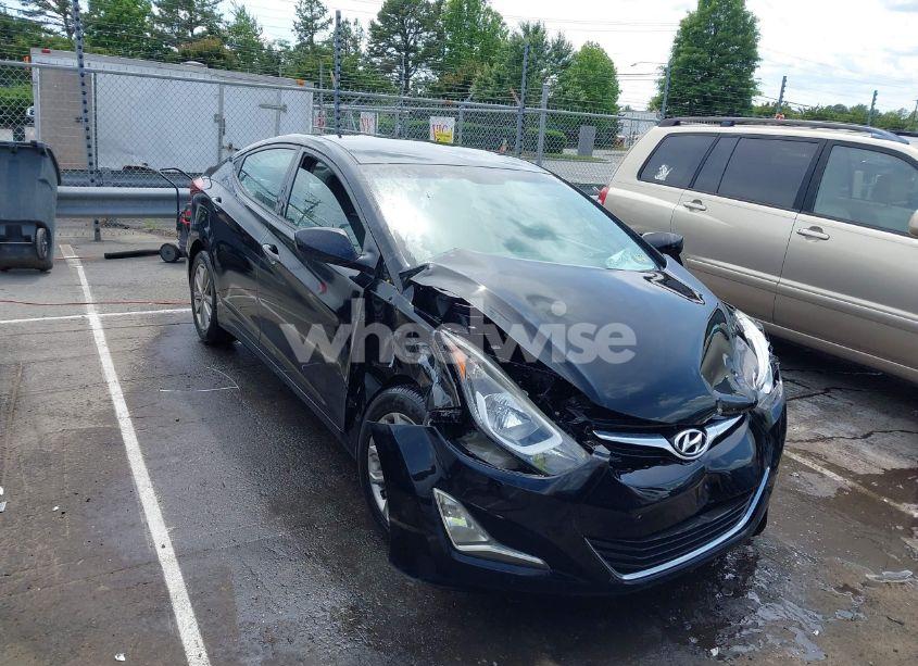 2014 Hyundai Elantra SE (VIN 5NPDH4AE8EH469018) main photo
