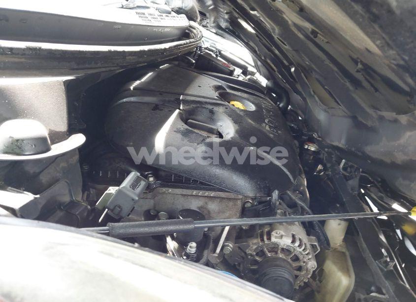 Photo 10 of 2014 Hyundai Elantra SE (VIN 5NPDH4AE8EH469018)