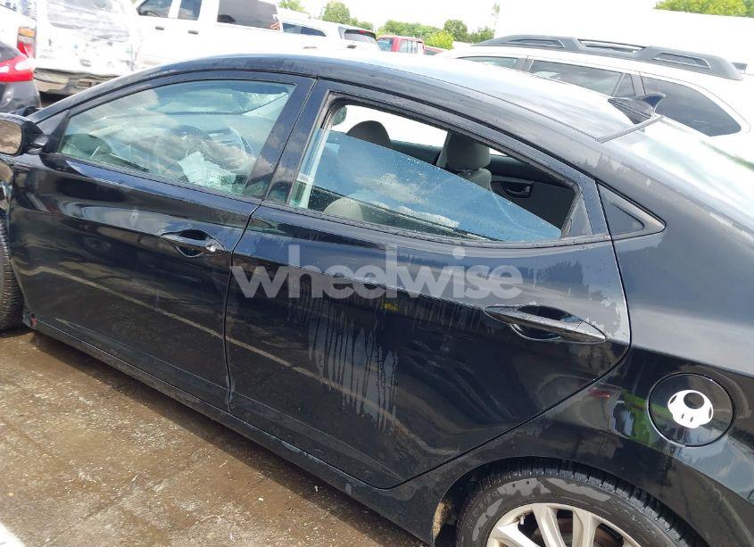 Photo 14 of 2014 Hyundai Elantra SE (VIN 5NPDH4AE8EH469018)