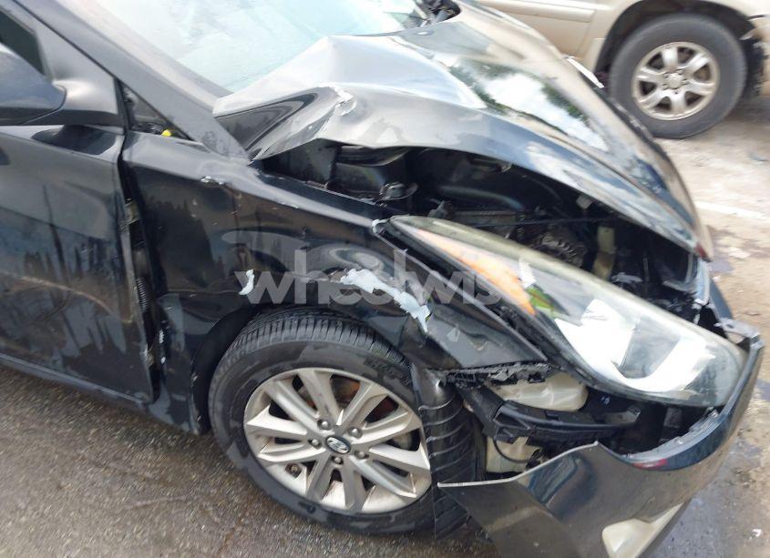 Photo 18 of 2014 Hyundai Elantra SE (VIN 5NPDH4AE8EH469018)