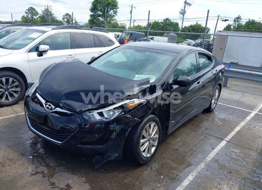 Photo 2 of 2014 Hyundai Elantra SE (VIN 5NPDH4AE8EH469018)