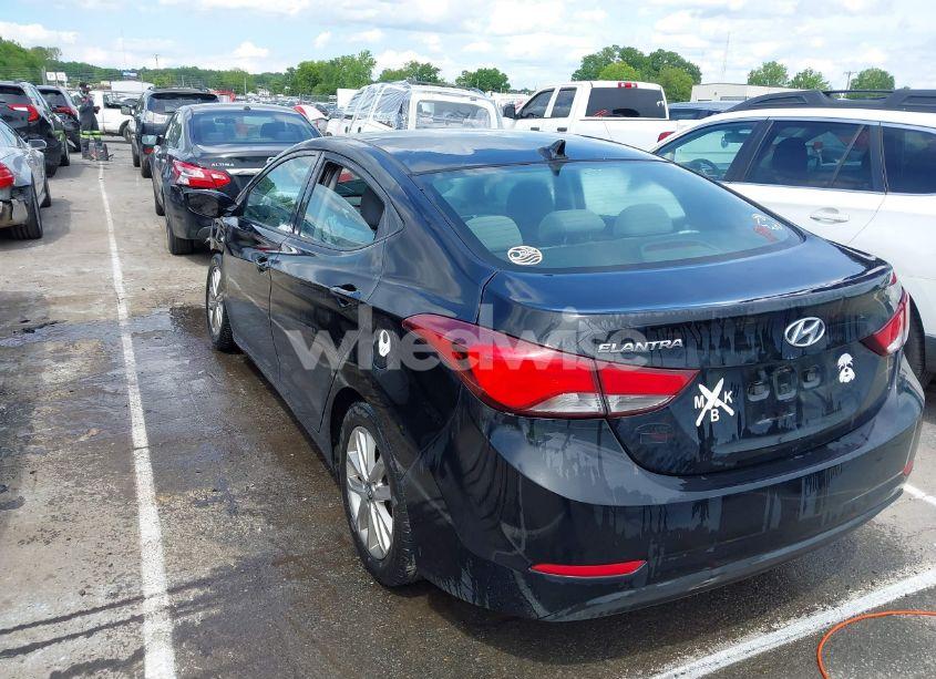 Photo 3 of 2014 Hyundai Elantra SE (VIN 5NPDH4AE8EH469018)