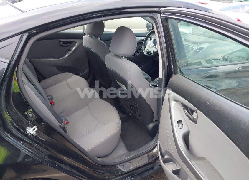 Photo 8 of 2014 Hyundai Elantra SE (VIN 5NPDH4AE8EH469018)