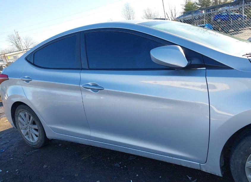 Photo 14 of 2014 Hyundai Elantra SE (VIN 5NPDH4AE8EH473120)