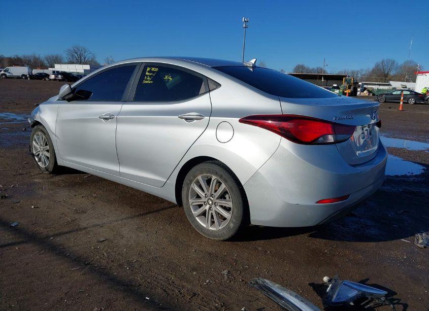 Photo 3 of 2014 Hyundai Elantra SE (VIN 5NPDH4AE8EH473120)