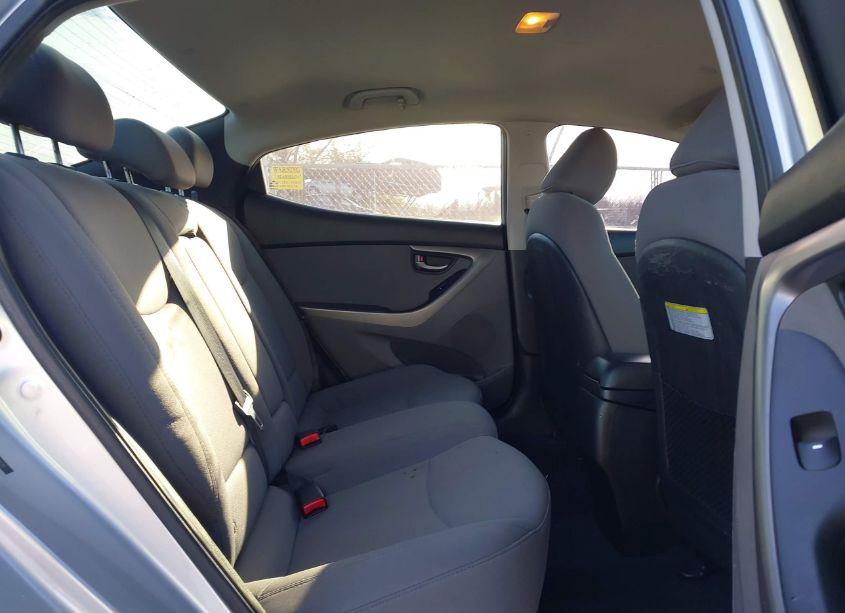 Photo 8 of 2014 Hyundai Elantra SE (VIN 5NPDH4AE8EH473120)