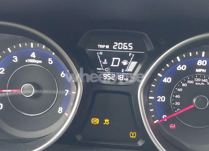 Photo 15 of 2014 Hyundai Elantra SE (VIN 5NPDH4AE8EH479855)