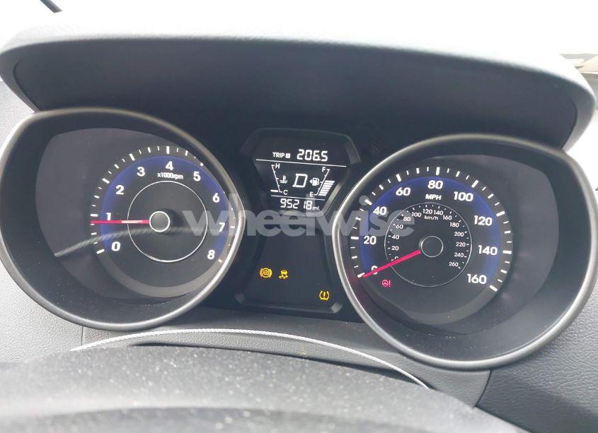 Photo 7 of 2014 Hyundai Elantra SE (VIN 5NPDH4AE8EH479855)