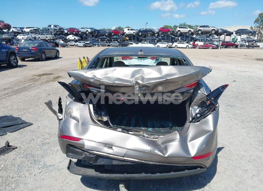 Photo 16 of 2014 Hyundai Elantra SE (VIN 5NPDH4AE8EH482237)