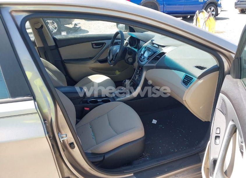 Photo 5 of 2014 Hyundai Elantra SE (VIN 5NPDH4AE8EH482237)