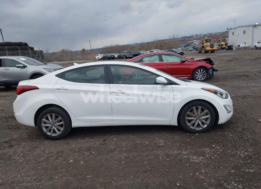 Photo 13 of 2014 Hyundai Elantra SE (VIN 5NPDH4AE8EH493836)