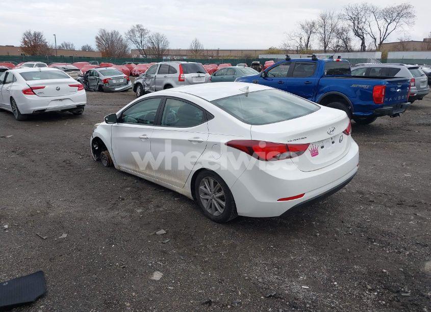 Photo 3 of 2014 Hyundai Elantra SE (VIN 5NPDH4AE8EH493836)