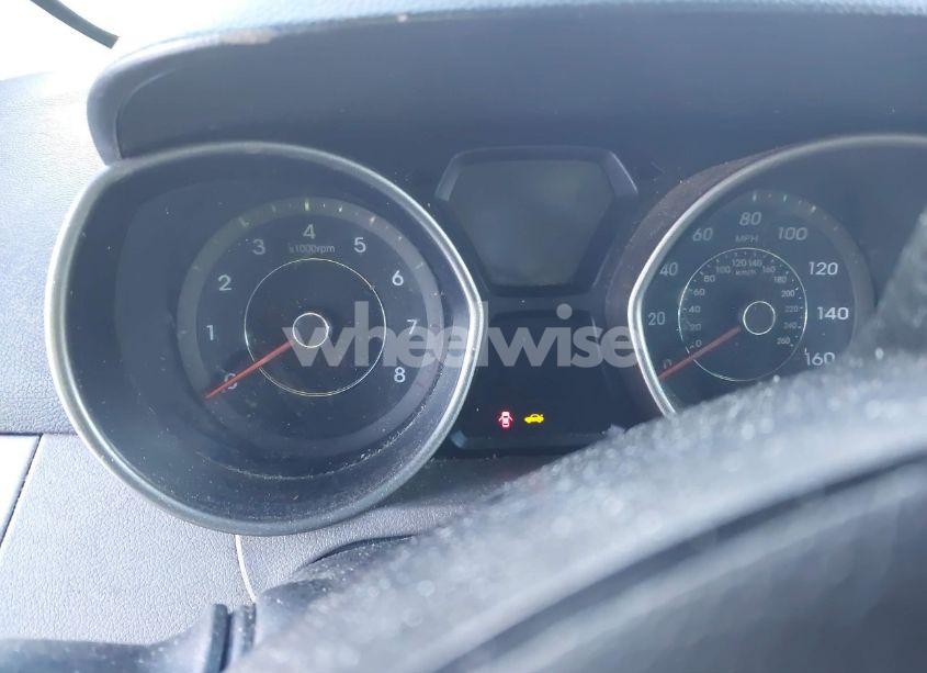 Photo 14 of 2014 Hyundai Elantra SE (VIN 5NPDH4AE8EH494629)