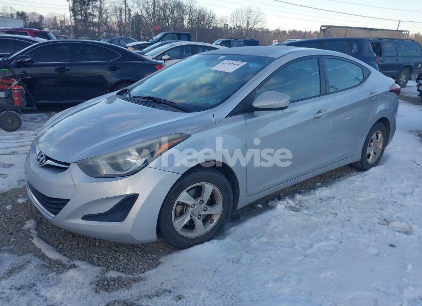Photo 2 of 2014 Hyundai Elantra SE (VIN 5NPDH4AE8EH494629)