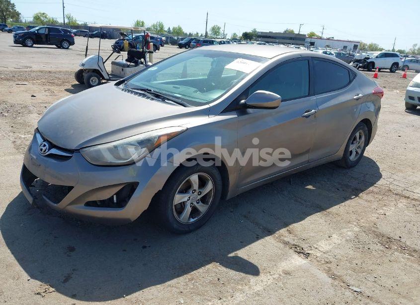 Photo 2 of 2014 Hyundai Elantra SE (VIN 5NPDH4AE8EH499703)