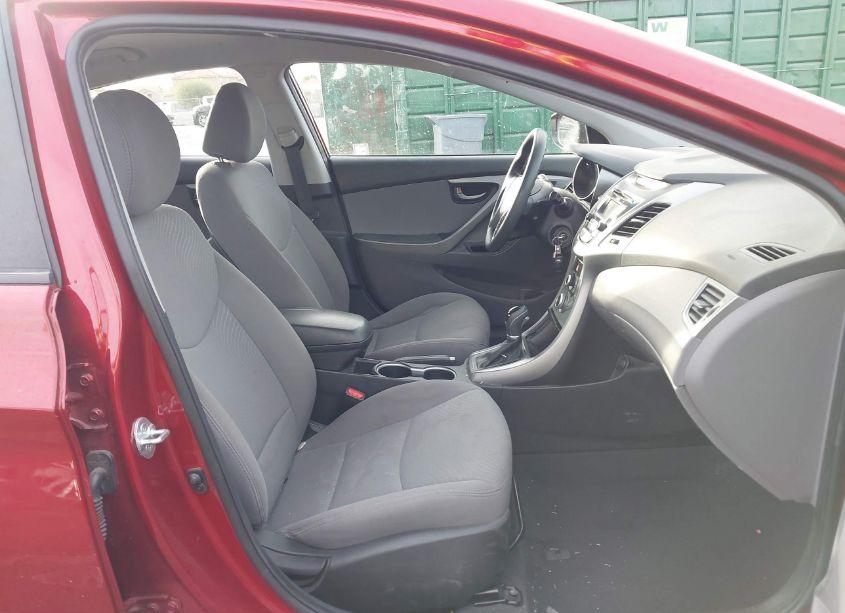 Photo 5 of 2014 Hyundai Elantra SE (VIN 5NPDH4AE8EH500123)