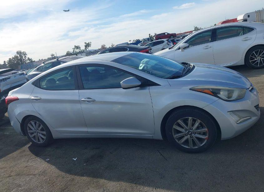 Photo 13 of 2014 Hyundai Elantra SE (VIN 5NPDH4AE8EH500350)