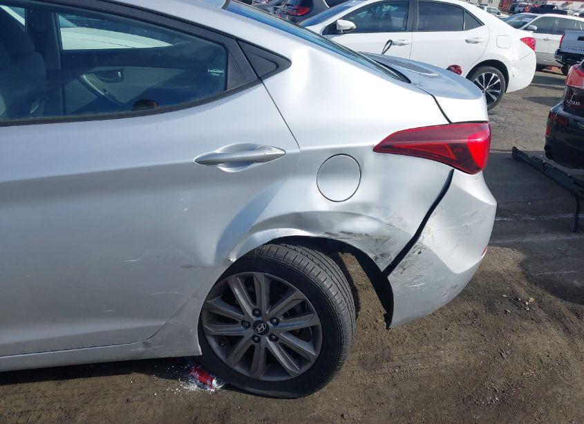 Photo 6 of 2014 Hyundai Elantra SE (VIN 5NPDH4AE8EH500350)