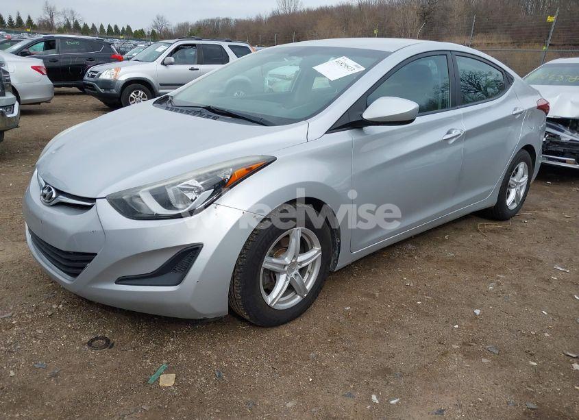 Photo 2 of 2014 Hyundai Elantra SE (VIN 5NPDH4AE8EH521103)