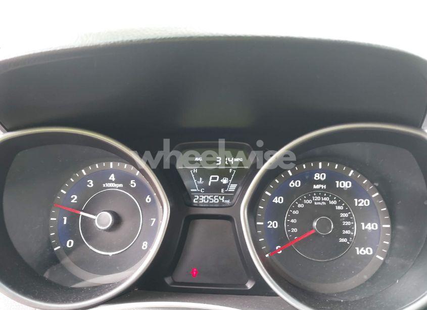 Photo 7 of 2014 Hyundai Elantra SE (VIN 5NPDH4AE8EH521103)