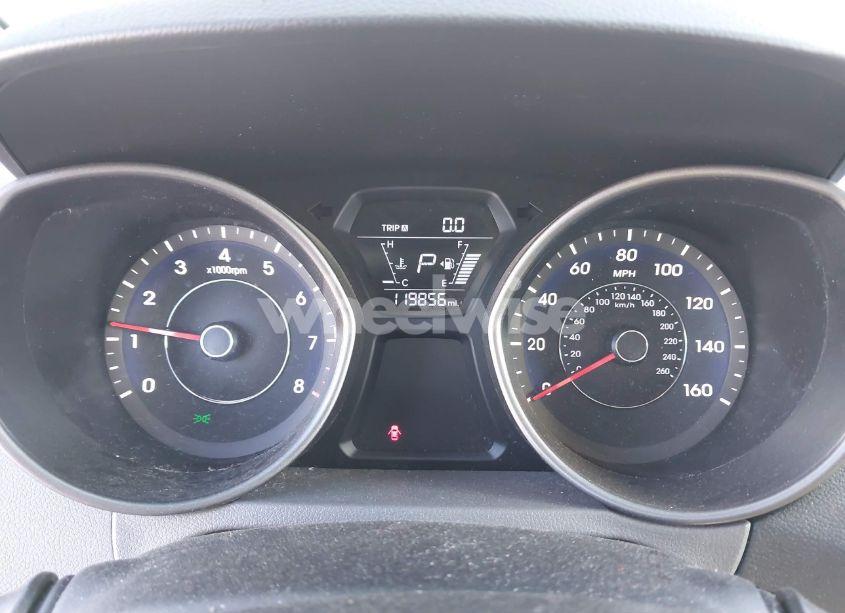 Photo 7 of 2014 Hyundai Elantra SE (VIN 5NPDH4AE8EH526141)