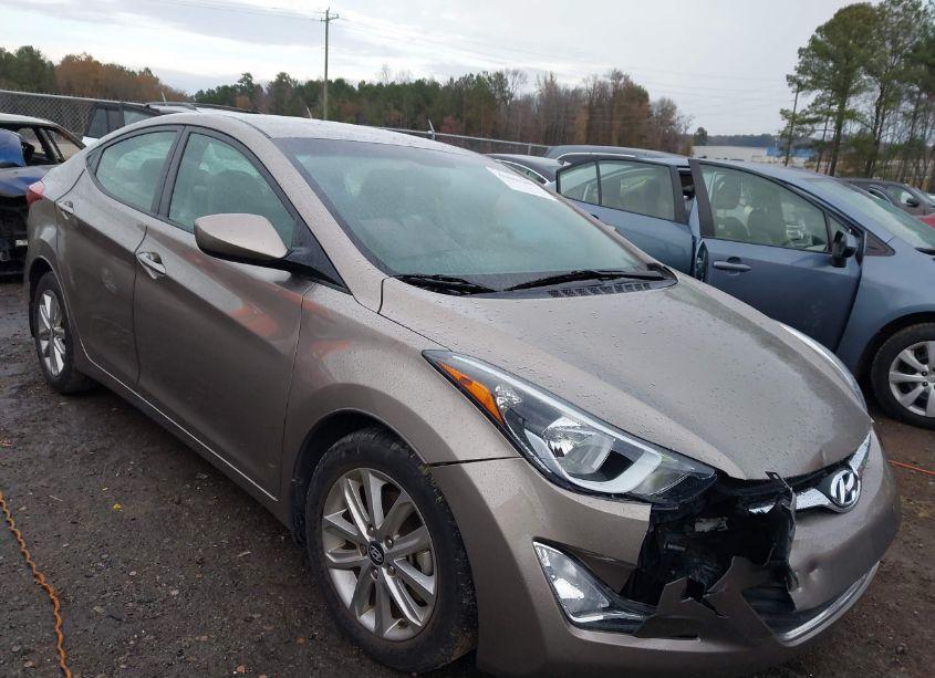 2014 Hyundai Elantra SE (VIN 5NPDH4AE8EH535650) main photo