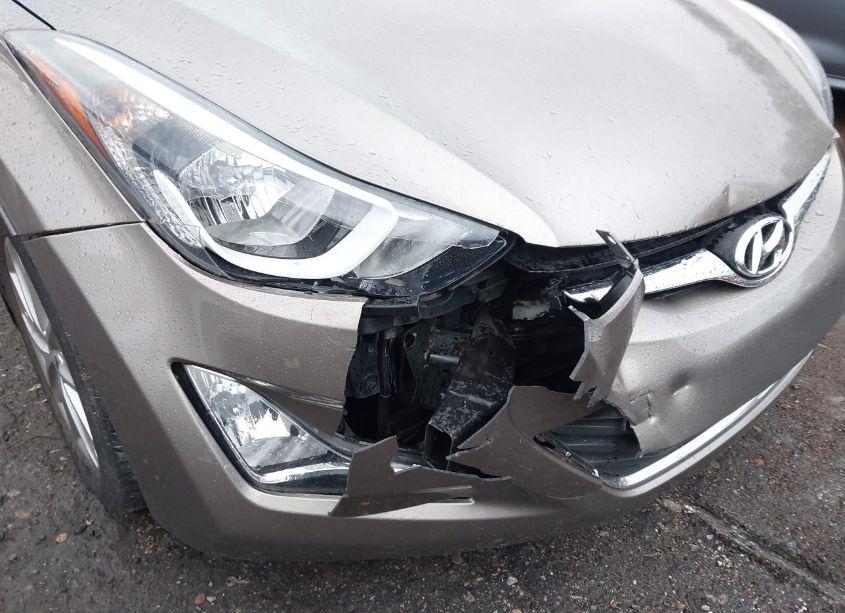 Photo 6 of 2014 Hyundai Elantra SE (VIN 5NPDH4AE8EH535650)