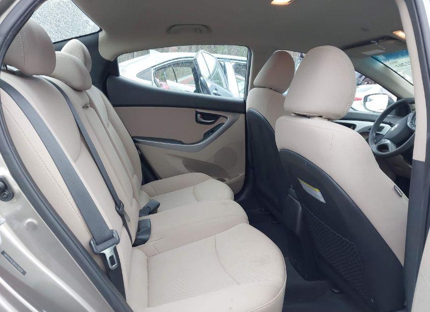 Photo 8 of 2014 Hyundai Elantra SE (VIN 5NPDH4AE8EH535650)