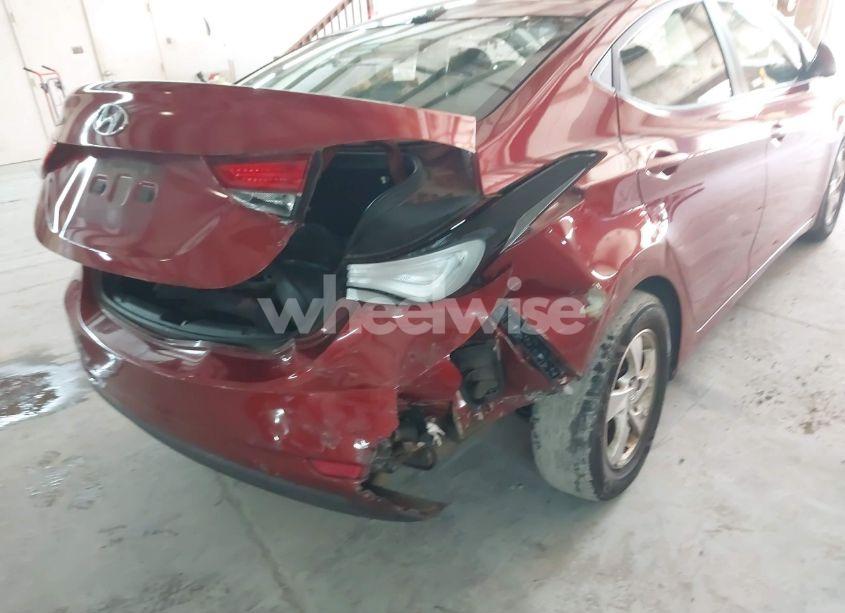 Photo 6 of 2015 Hyundai Elantra SE (VIN 5NPDH4AE8FH548111)