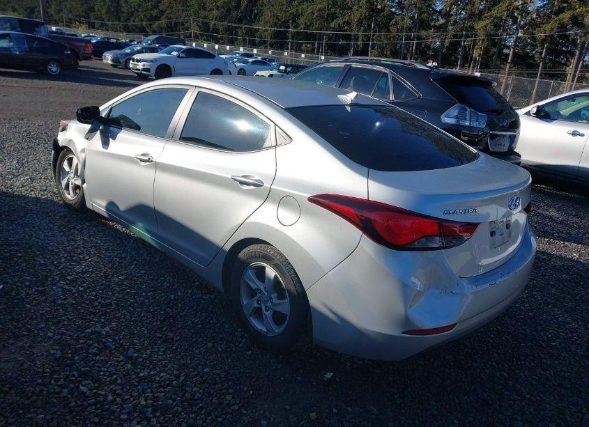 Photo 3 of 2015 Hyundai Elantra SE (VIN 5NPDH4AE8FH550683)