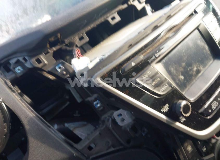 Photo 13 of 2015 Hyundai Elantra SE (VIN 5NPDH4AE8FH558623)