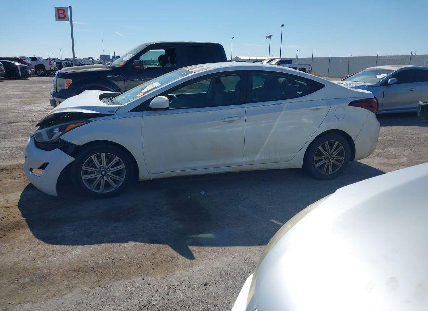 Photo 14 of 2015 Hyundai Elantra SE (VIN 5NPDH4AE8FH561070)