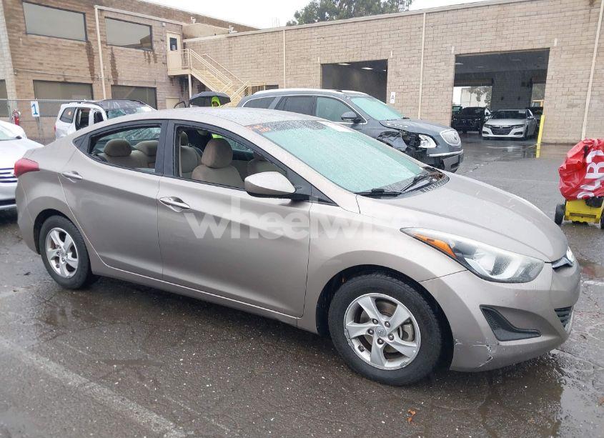 2015 Hyundai Elantra SE (VIN 5NPDH4AE8FH563286) main photo