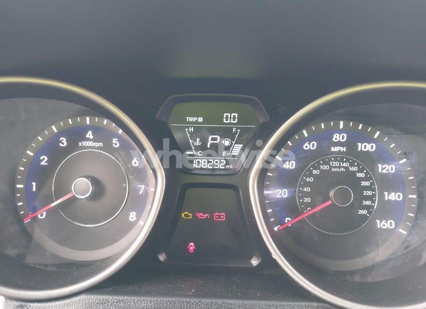 Photo 7 of 2015 Hyundai Elantra SE (VIN 5NPDH4AE8FH563286)